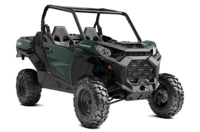 2023 Can-Am Commander DPS 700 Side by Side